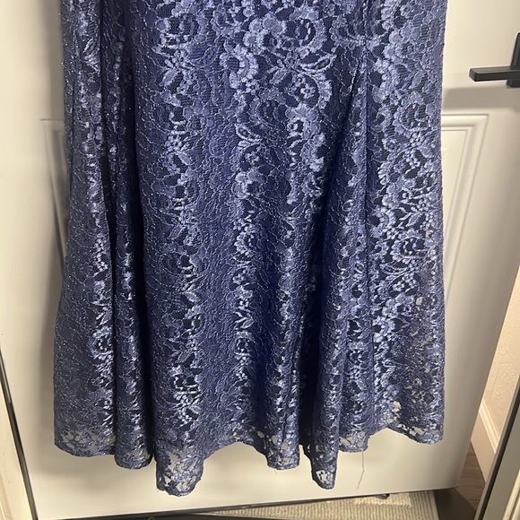 New with tags R & M Richards periwinkle dress - Picture 4 of 8